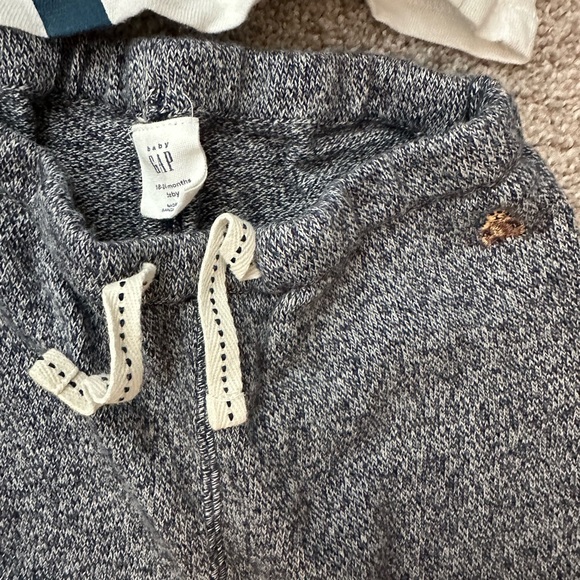 Baby boy GAP size 12-18 mths & 18-24 mths 2 sets - Picture 2 of 9